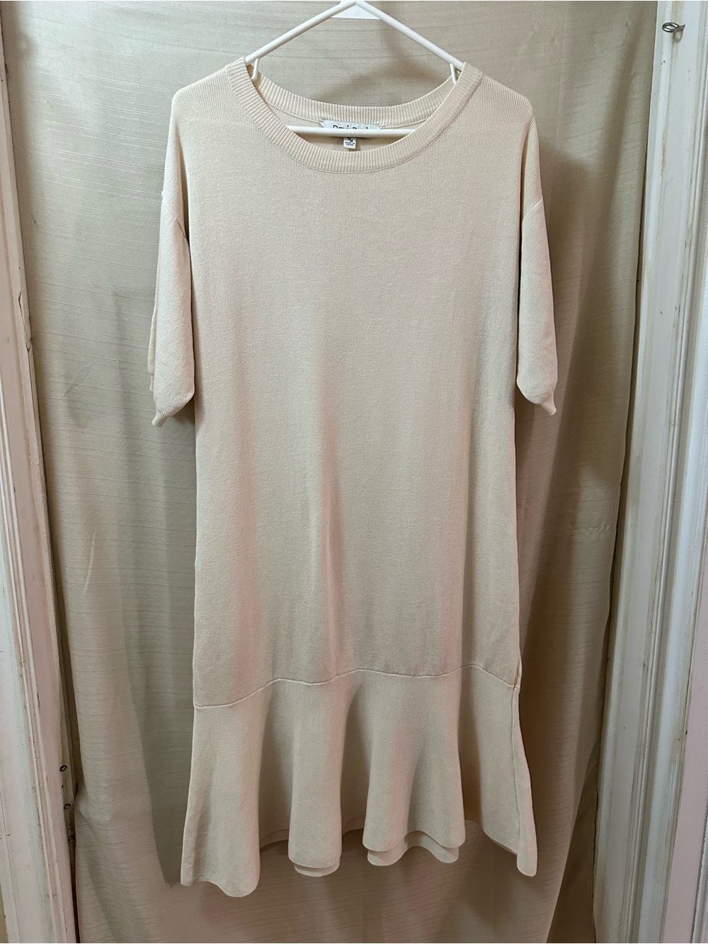 Davi & Dani Knit Sweater Dress Ruffle Hem Midi Short Sleeve Women’s Medium